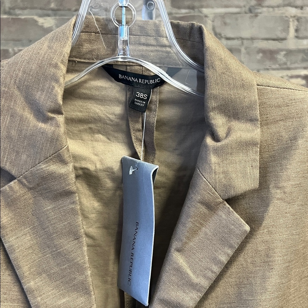 Banana Republic Light Brown Blazer - Picture 2 of 8